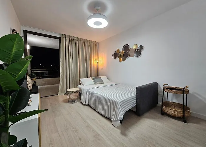 Cristianos - Valdes Center 9 - As De Casas * 로스크리스티아노스