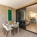 As De Casas - Valdes Center 9 - Cristianos Los Cristianos (Tenerife)